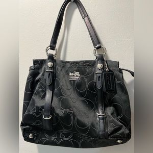 COACH Handbag “Like New” No signs of wear-Gorgeous!
